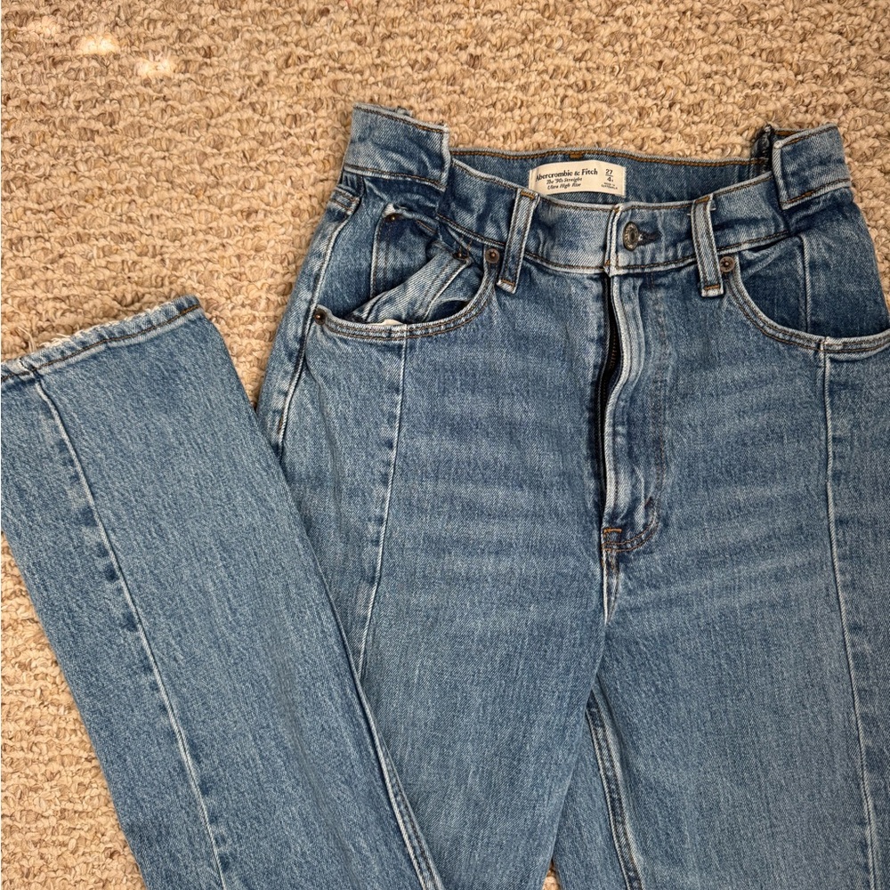 Abercrombie & Fitch Curve Love The 90s Straight Ultra High Rise Denim Sz 27/4R